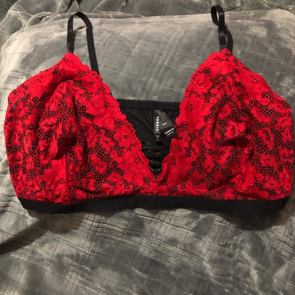 Torrid Red Crisscross Lace Mesh Bralette Size6